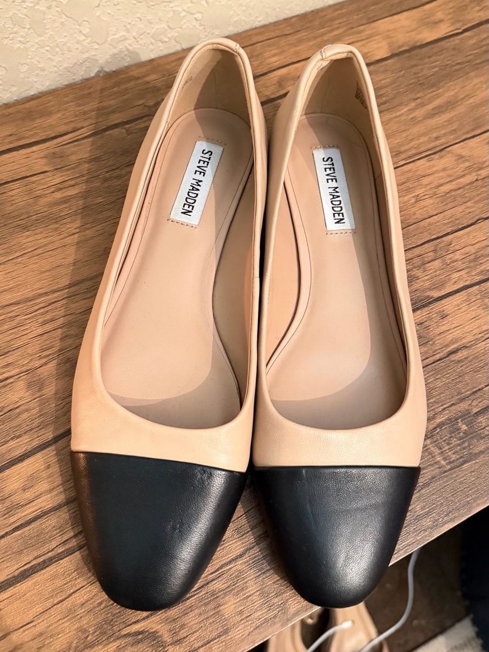 Steve Madden | Blaire Flat Size: 8.5 - Picture 2 of 5